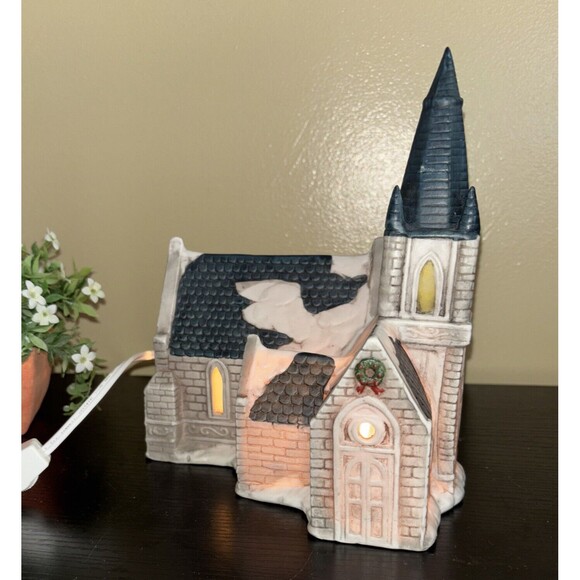 Cathedral Christmas Village 8" Church Plug in Light Up Preowned Snow Holiday - Picture 1 of 9